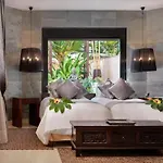 Royal Garden Villas, Luxury Hotel
