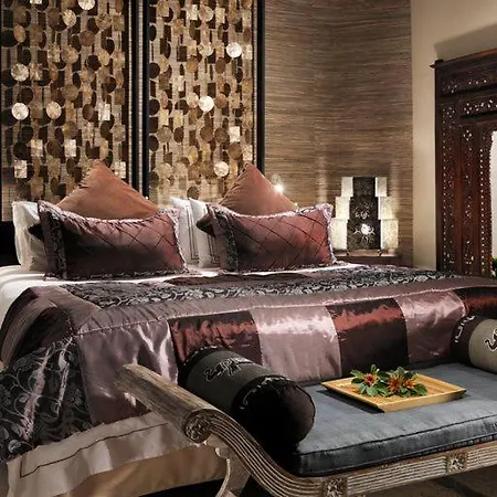 Royal Garden Villas, Luxury 5* أذيخي
