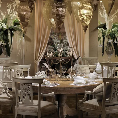 فندق Royal Garden Villas, Luxury 5*