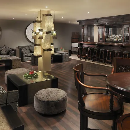 ホテル Royal Garden Villas, Luxury 5*