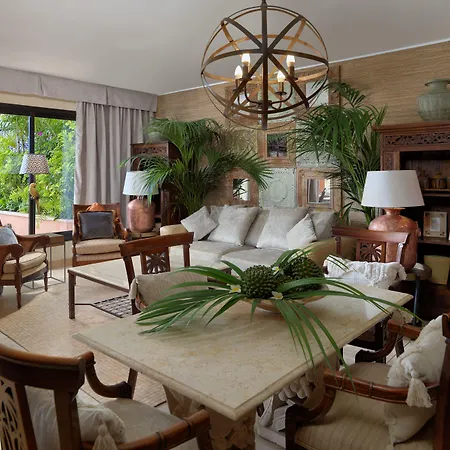 فندق Royal Garden Villas, Luxury 5*