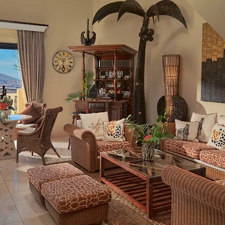 Royal Garden Villas, Luxury أذيخي