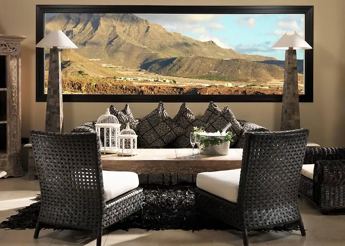 Royal Garden Villas, Luxury אדחה