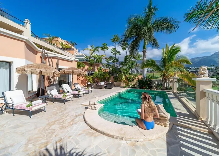 Royal Garden Villas, Luxury מלון