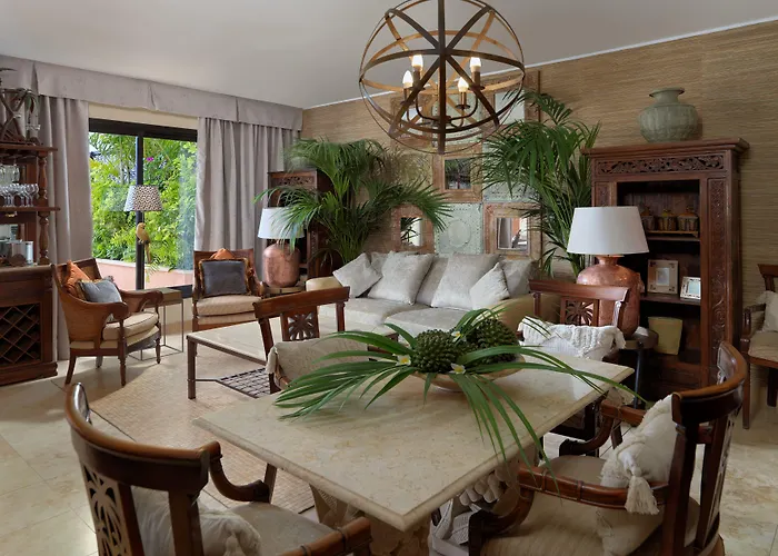 Otel Royal Garden Villas, Luxury 5*