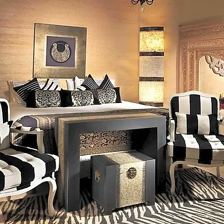 호텔 Royal Garden Villas, Luxury