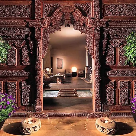 호텔 Royal Garden Villas, Luxury 5*