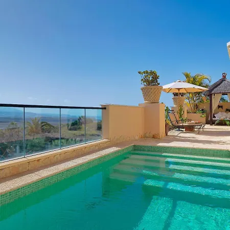 Royal Garden Villas, Luxury Hotel