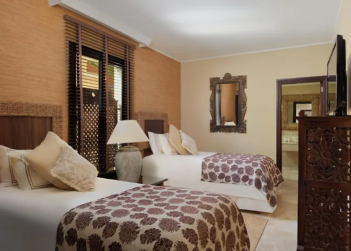 Royal Garden Villas, Luxury מלון