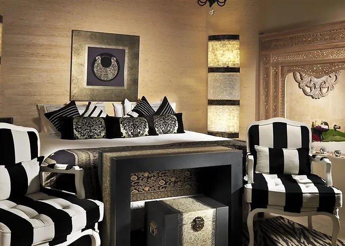 Royal Garden Villas, Luxury אדחה