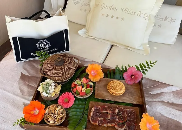 Hotel Royal Garden Villas, Luxury