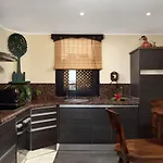 Royal Garden Villas, Luxury