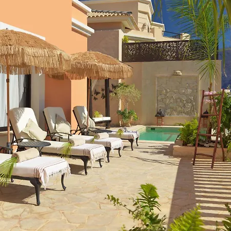 Royal Garden Villas, Luxury Адехе