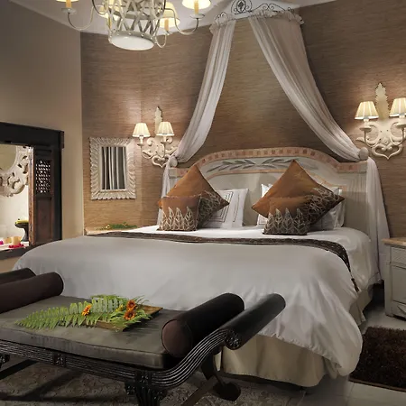 Royal Garden Villas, Luxury Адехе