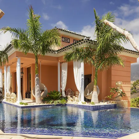 Royal Garden Villas, Luxury ホテル 5*