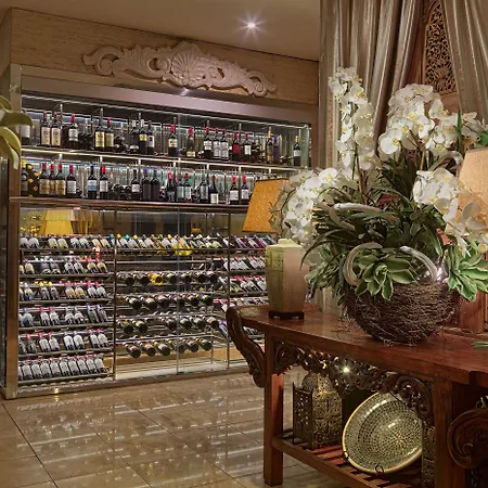 ホテル Royal Garden Villas, Luxury アデヘ