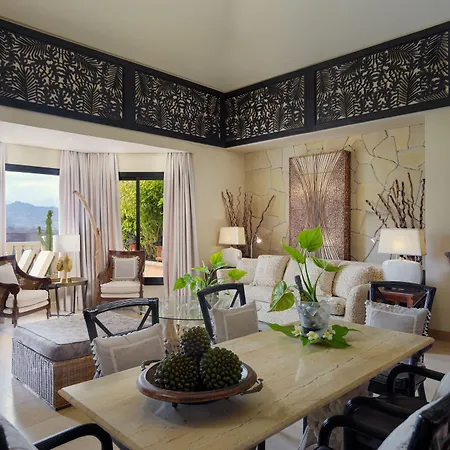 Royal Garden Villas, Luxury ホテル